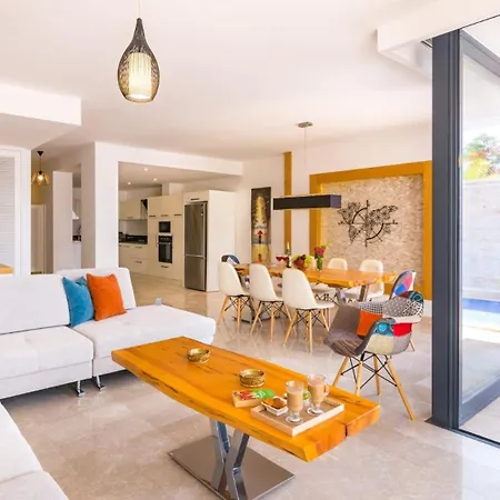 Kalamar Bay Luxury - Private Pool -2 Minutes To The * Kalkan