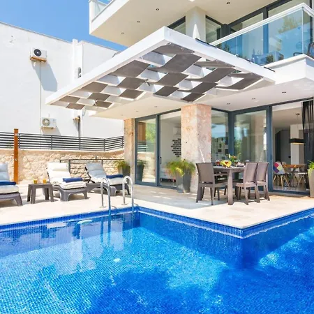 Villa Kalamar Bay Luxury - Private Pool -2 Minutes To The