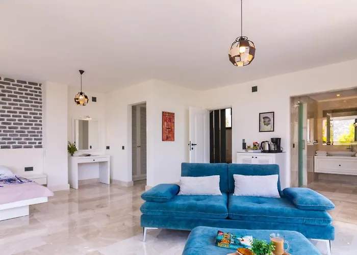 Kalamar Bay Luxury - Private Pool -2 Minutes To The Villa