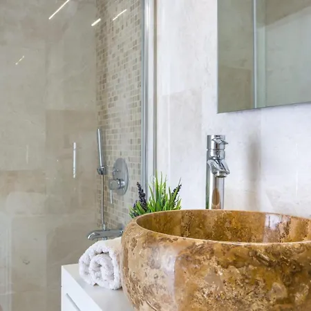 Kalamar Bay Luxury - Private Pool -2 Minutes To The